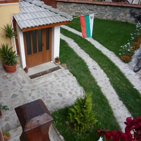 Guest house Mavrudieva 2*